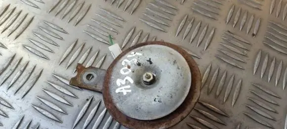 Mazda 323 F Horn signal