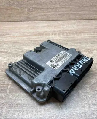 Volkswagen Touran I Engine control unit/module ECU 03G906021MG 0281014043