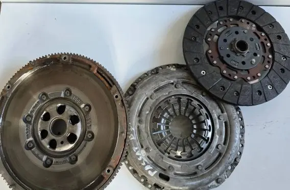 Volkswagen PASSAT B7 Clutch set kit 3082001948