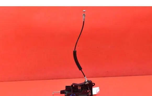 Opel Vectra C Front door lock 13157763