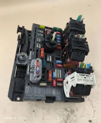 Citroen C4 Grand Picasso BSM Control unit 9667044880
