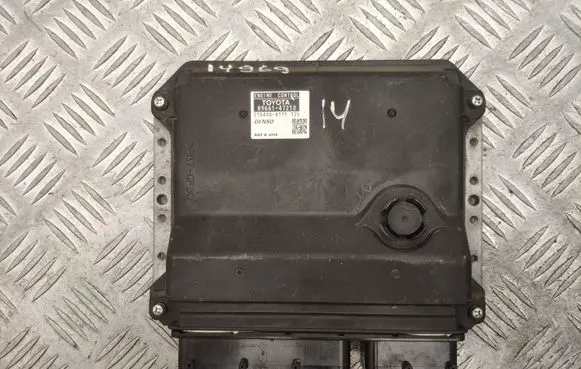 Toyota Prius (XW30) Engine control unit/module 8966147210