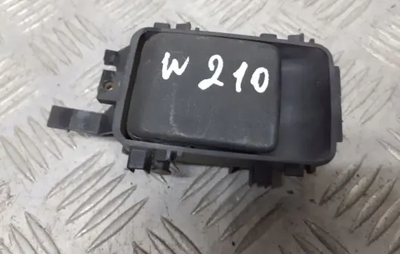 Mercedes-Benz E W210 Tailgate release/open handle A2107660043