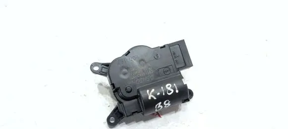 Volkswagen PASSAT B8 Air flap motor/actuator 5Q0907511K CZ1168807351 3093862