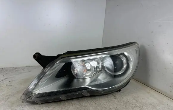 Volkswagen Tiguan Headlight/headlamp 5N1941031K 7L6941329B 5DV009000