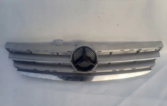 Mercedes-Benz A W169 Front bumper upper radiator grill 1698800583