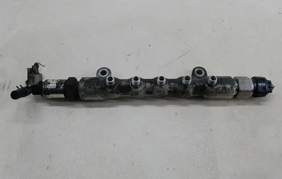 Toyota Avensis T250 Fuel main line pipe 89458-60010