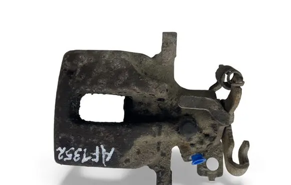 Hyundai i40 Rear brake caliper 212772D4FD