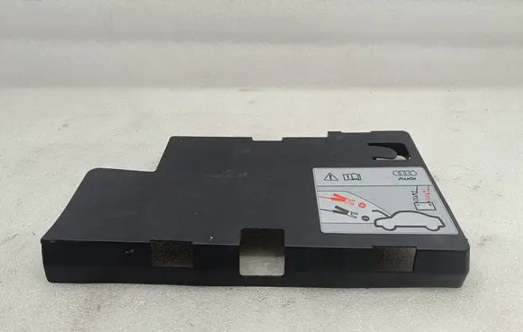 Audi A6 Allroad C6 Battery box tray cover/lid 4F0915429C