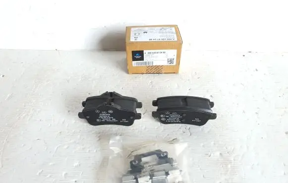 Mercedes-Benz GLE (W166 - C292) Brake pads (rear) A000420870490