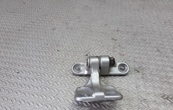 Mercedes-Benz S W220 Rear door lower hinge