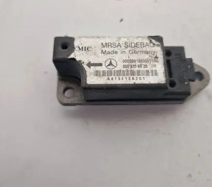 Mercedes-Benz E W211 Airbag deployment crash/impact sensor 0008209926 AAT9E10A3G1 000399130200