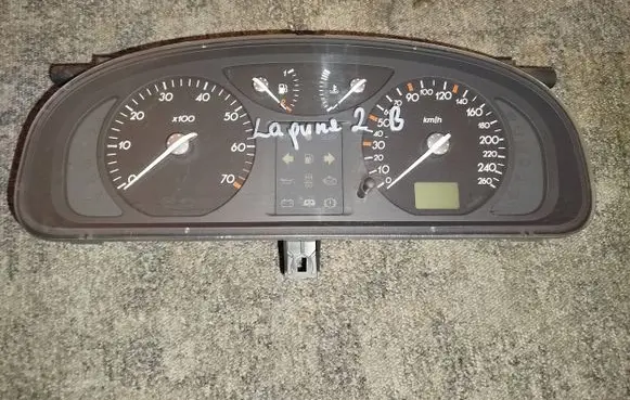 Renault Laguna II Speedometer (instrument cluster) 8200170293 501018530044