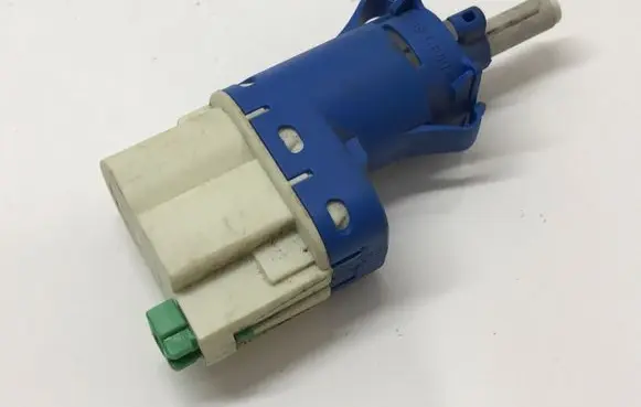 Ford Focus C-MAX Brake pedal sensor switch 3M5T9C872AB