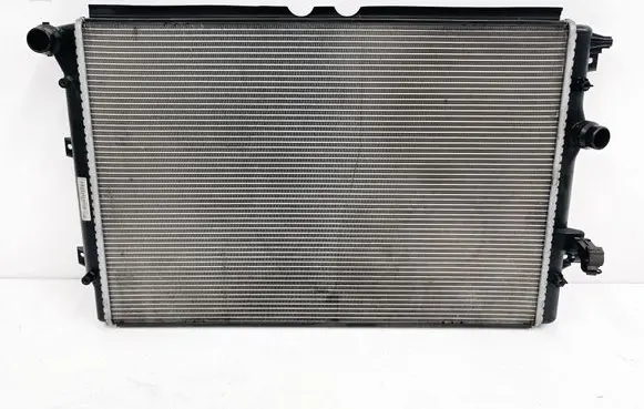 Volkswagen Tiguan Coolant radiator 5N0121253P