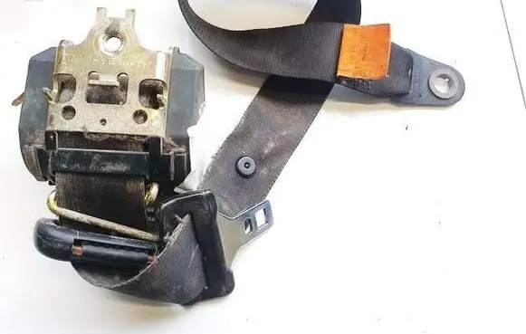 Ford Focus Front seatbelt 560630900