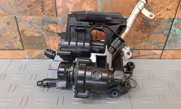 BMW X5 G05 Thermostat 8596107 11538596107