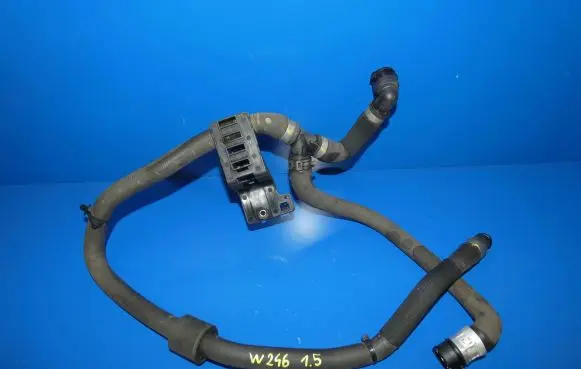 Mercedes-Benz B W246 W242 Engine coolant pipe/hose