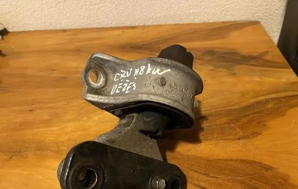 Honda CR-V Gearbox mount 50SWY
