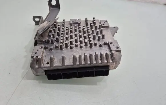 Toyota Prius (XW20) ABS control unit/module 8954047100