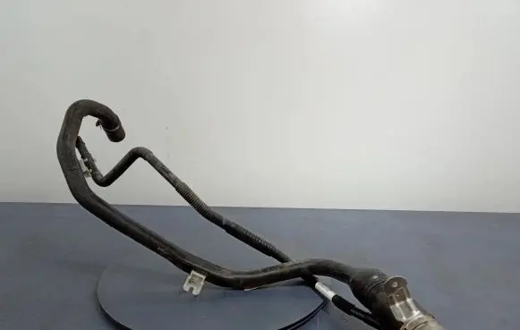 BMW 7 G11 G12 Fuel tank filler neck pipe 