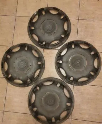 BMW 3 E36 R15 wheel hub/cap/trim 36131094158