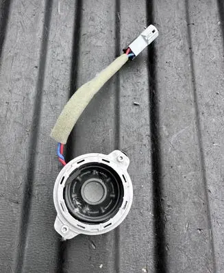 Land Rover Discovery 5 Front door high frequency speaker HY3218808CA 43410786821101 181030