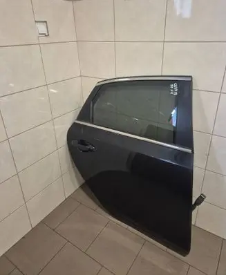 KIA Ceed Rear door 