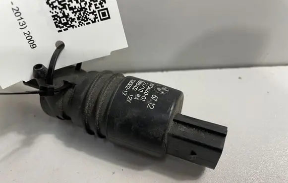 BMW X5 E70 Windscreen/windshield washer pump 6934160