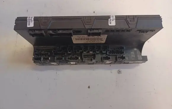 Mercedes-Benz E W211 SAM control unit A2115453501