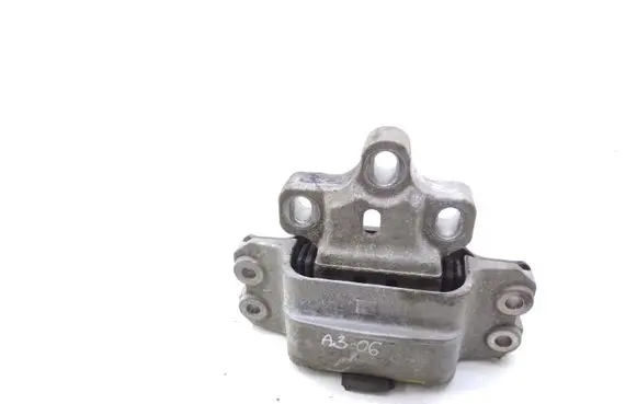 Audi A3 S3 A3 Sportback 8P Engine mount bracket 1K0199555