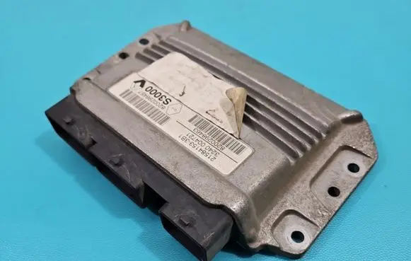 Renault Megane II Engine control unit/module ECU 8200298463 IMPRK1414722