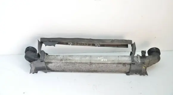 Mercedes-Benz E W211 Intercooler radiator A2115001102