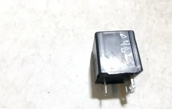 Volkswagen Golf III Other relay 3a0951307 3sb00488504