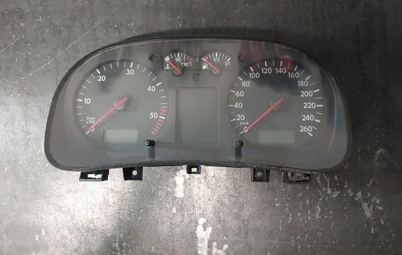Volkswagen Golf IV Speedometer (instrument cluster) 1J0920806G 0263637003