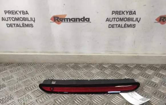 Volkswagen Touran III Third/center stoplight 3CN945087