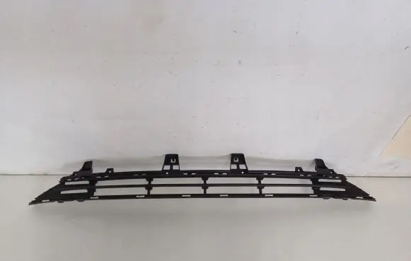 Volvo S90, V90 Front bumper lower grill 32345376