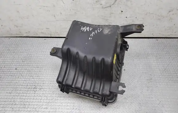 KIA Sorento Air filter box 281103E200