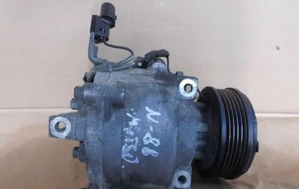 Mitsubishi ASX Air conditioning (A/C) compressor (pump) 7813A357