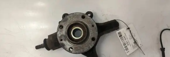 Peugeot 308 Front wheel hub spindle knuckle