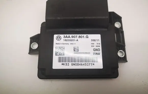 Volkswagen PASSAT B7 Hand brake control module 3AA907801G