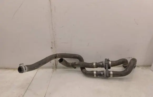 Volvo V40 Engine coolant pipe/hose 31319142
