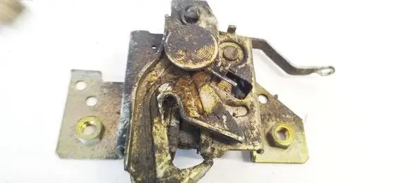Ford Fiesta Engine bonnet/hood lock/catch 