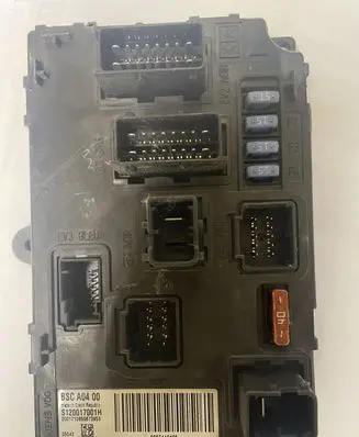 Peugeot 407 Fuse module 9656148180