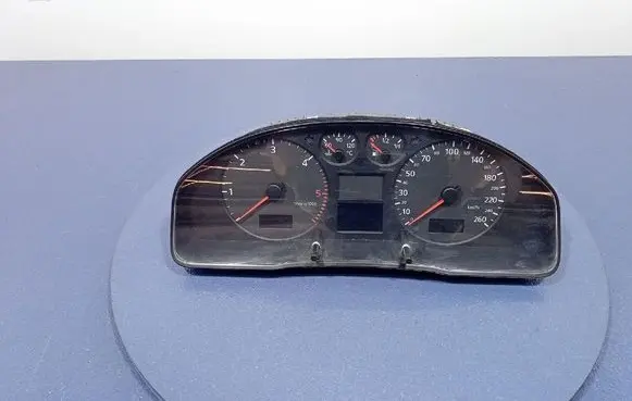 Speedometer (instrument cluster)