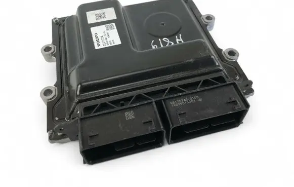 Volvo V40 Engine control unit/module ECU 32213774