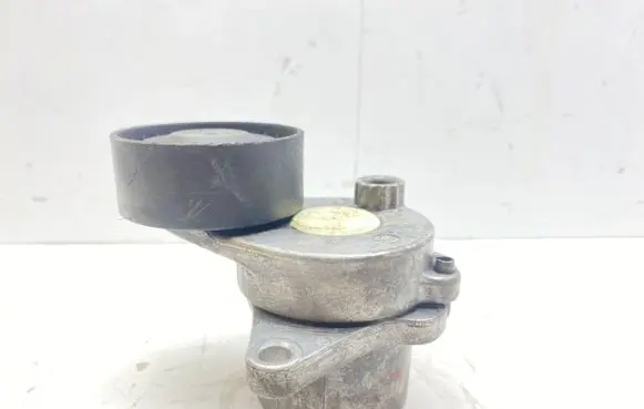 Mercedes-Benz E W212 Alternator belt tensioner A6512002170 067013130