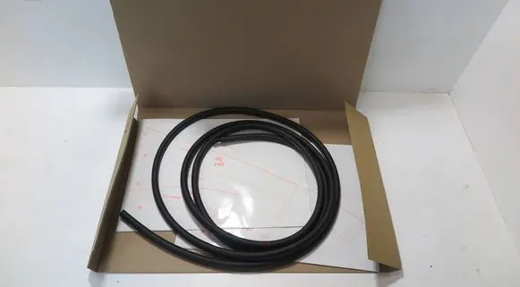 BMW 1 F40 Rubber seal front coupe door 9880691 352023