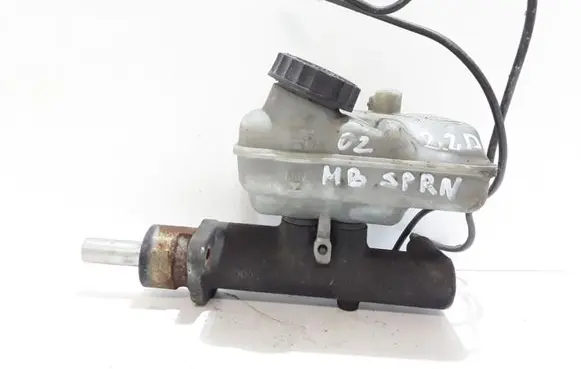 Mercedes-Benz Sprinter W901 W902 W903 W904 Master brake cylinder A0024314002