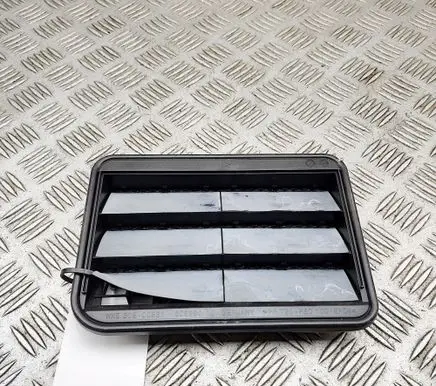 BMW X5 G05 Quarter panel pressure vent 9176945